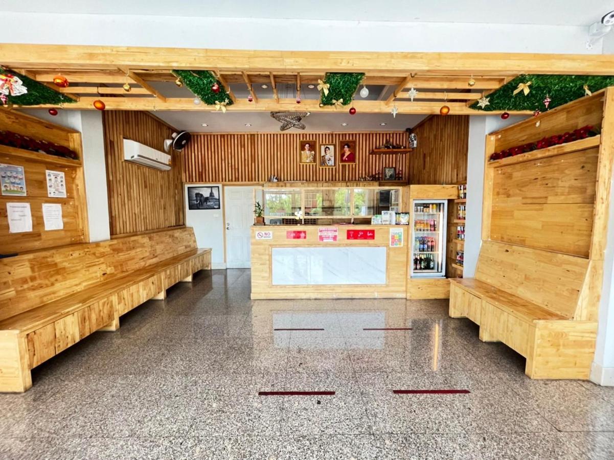 Lee Place Phatthanakan Condo 曼谷 外观 照片